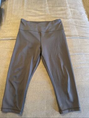 ZYIA Active Black 3/4 Length Leggings